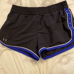 Black Under Armour running shorts